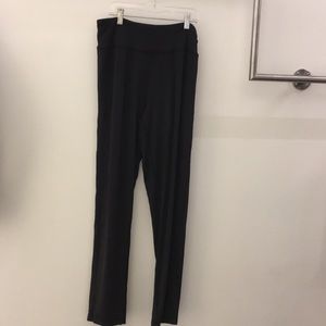 lululemon athletica Pants - Lululemon black soft pant w/ pockets sz 12 64470 lululemon athletica Pants - Lululemon black soft pant w/ pockets sz 12 64470